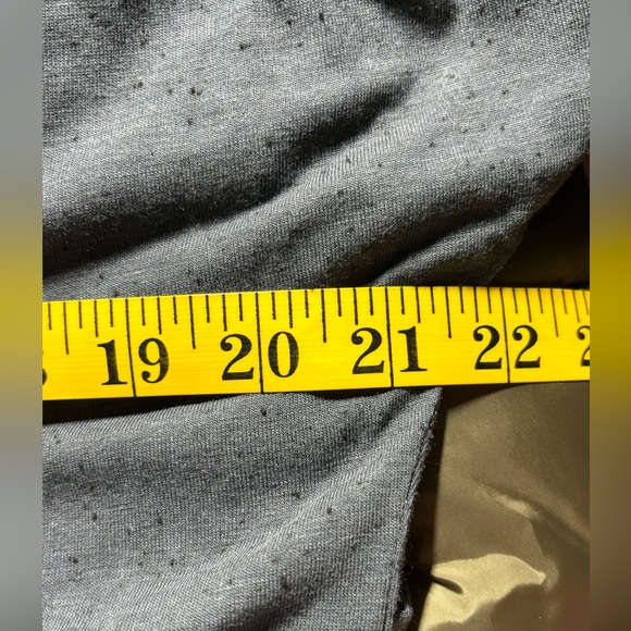 Things She Loves gray speckled Weekend Warrior tshirt, size small - Picture 6 of 9